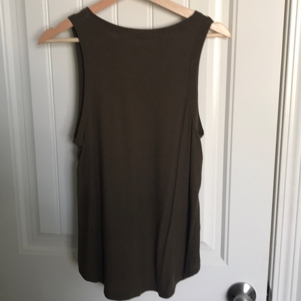 Shirt - Picture 2 of 3